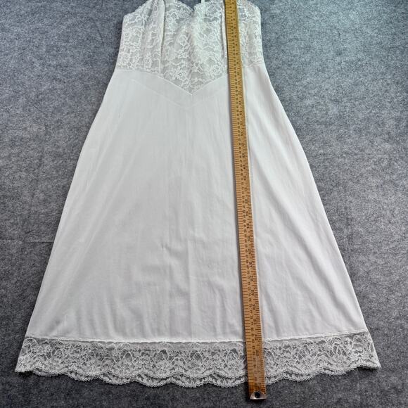 VTG Vanity Fair Cream‎ 34 Made in USA Lace Full Slip Lace Slip - Picture 5 of 8